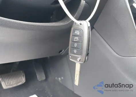 2021 Hyundai Kona Se from USA, damaged, VIN KM8K12AAXMU614945